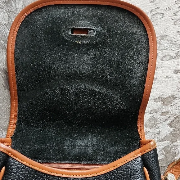 Dooney & Bourke Vintage All Weather Leather Saddle Crossbody Black & Tan - Picture 6 of 10